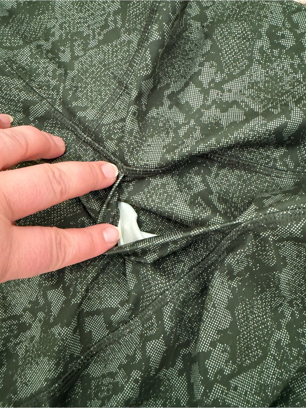 All In Motion Women's XXL Green Snakeskin Print Leggings - Picture 7 of 8